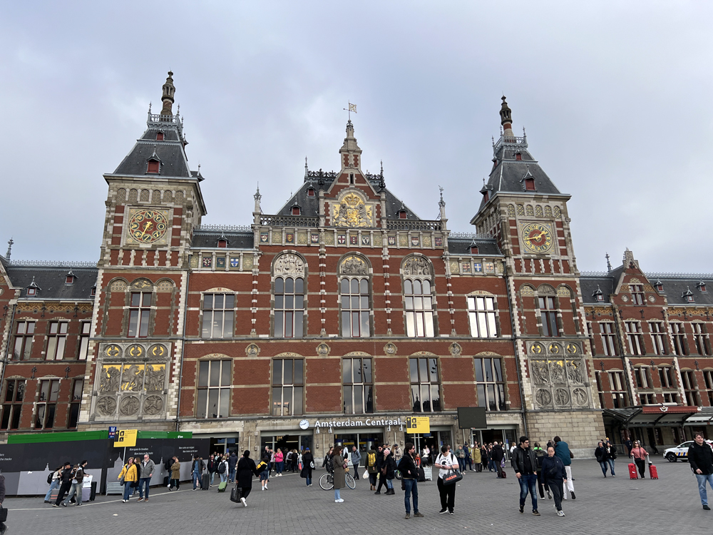 [Centraal Station - Oct 2024]